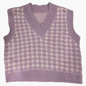 Purple and white houndstooth print vest